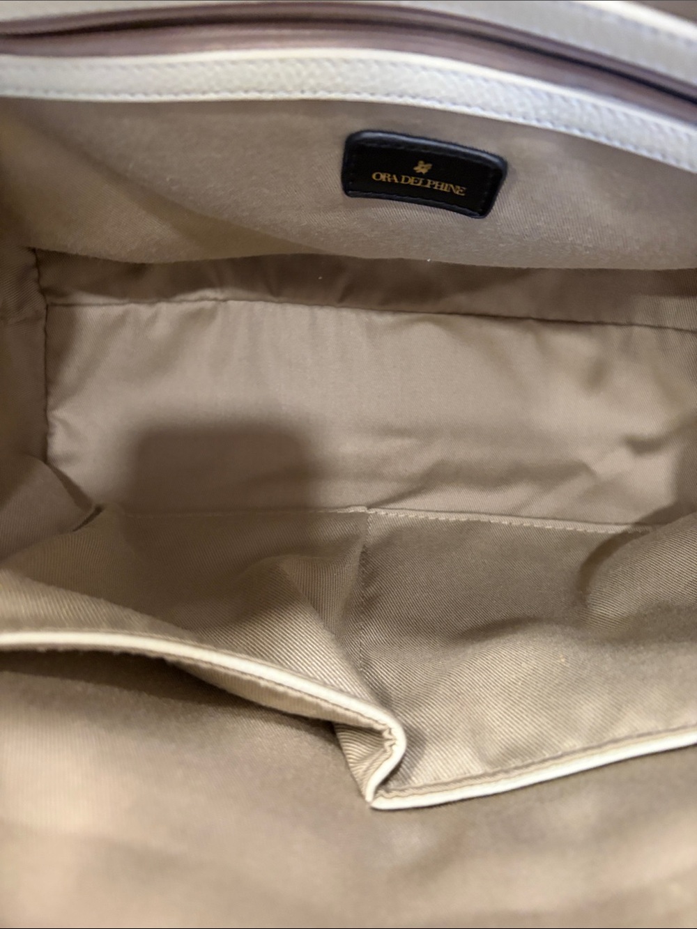 Women's White Leather Satchel Tote with Detachable Strap.  Gorgeous as a gift. - Picture 4 of 9